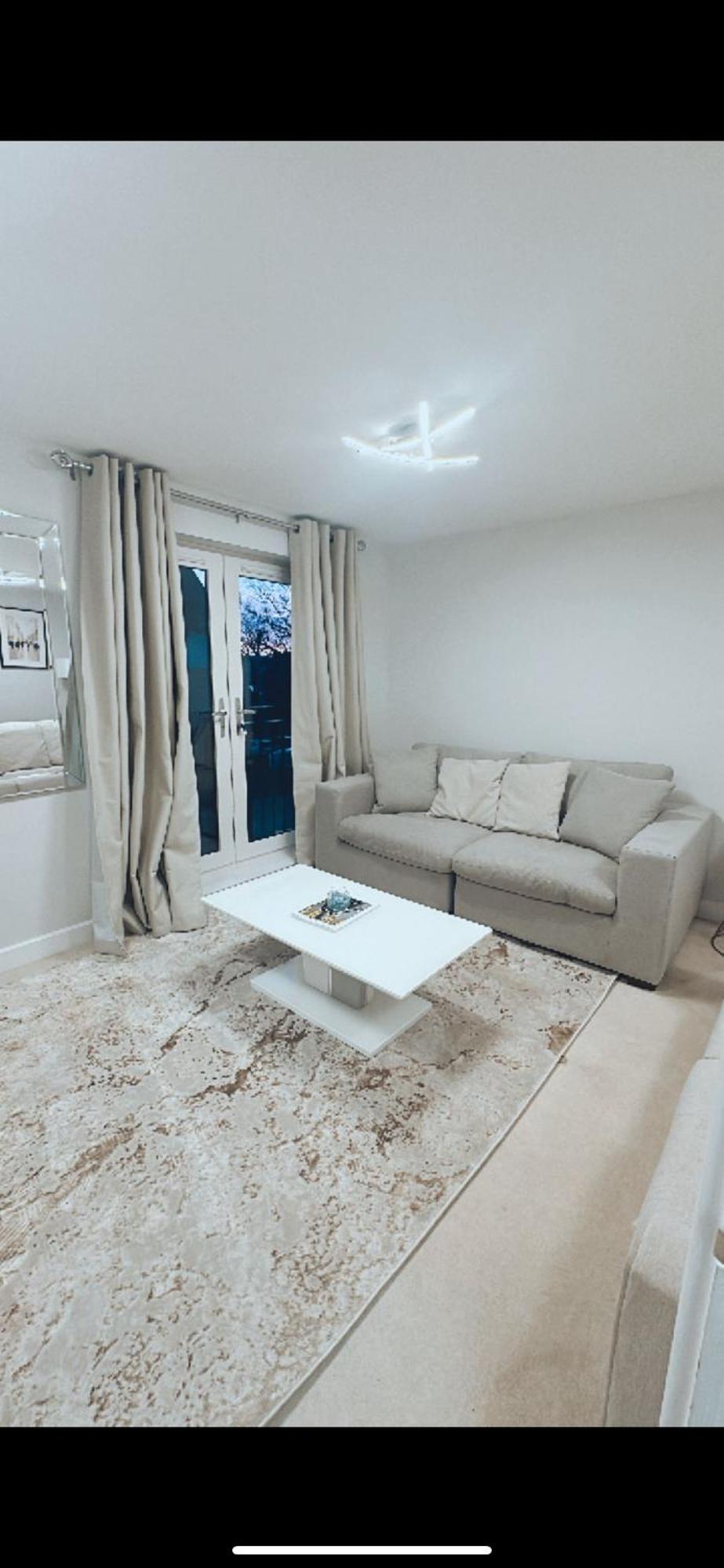 Villa Luxury - Hot Tub - Sea Views - Sleeps 8